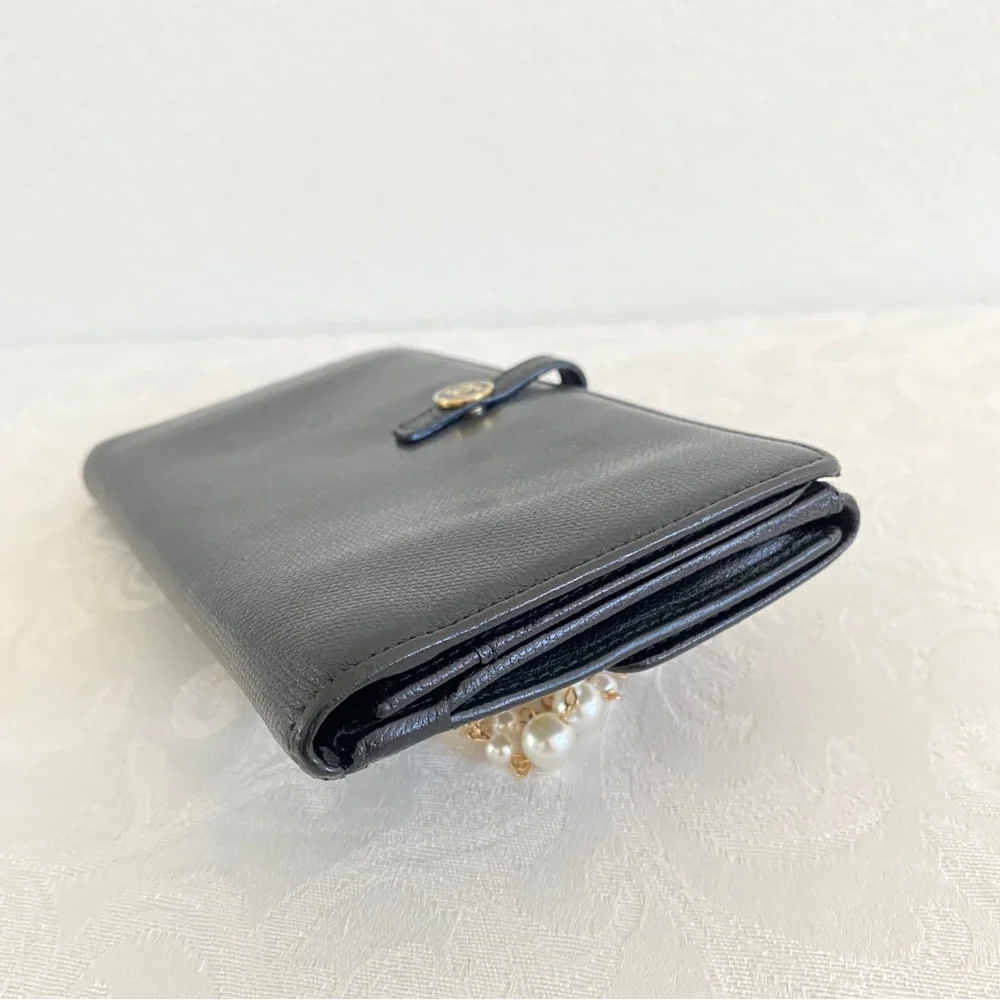 Chanel black leather wallet